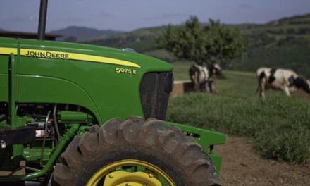 John Deere apresenta na AgroBrasília soluções integradas para maior eficiência do agricultor