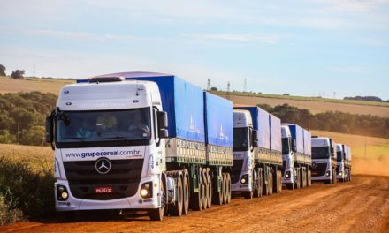 Mercedes-Benz expõe caminhões e veículos comerciais leves na AgroBrasília