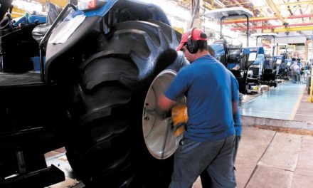 Máquinas agrícolas: indústria prevê demanda maior a partir de julho