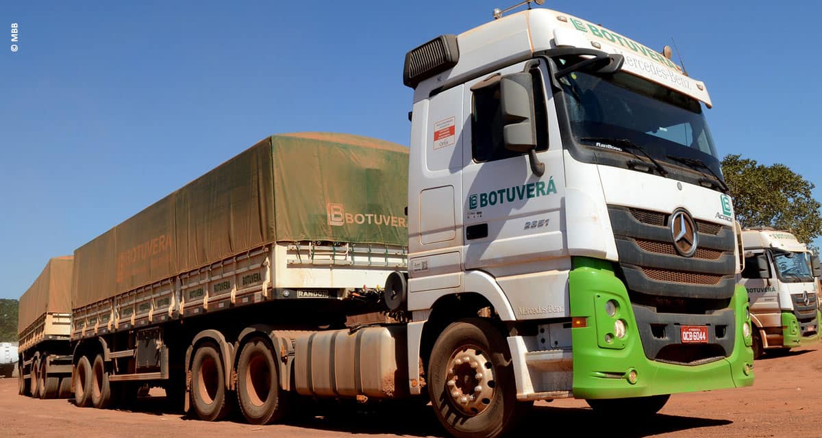 Caminhões Actros e Atego são atrações  em evento agropecuário no Espírito Santo