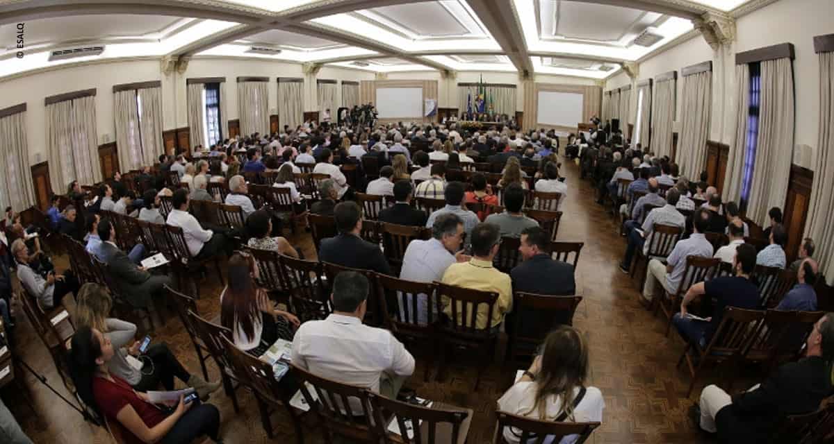 Lideranças em agricultura se reúnem no EsalqShow e traçam cenário para os próximos anos