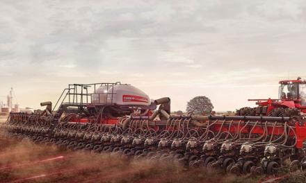 Case IH segue plano de lançamentos para 2020 e apresenta linha de plantadeiras Fast Riser e novo pulverizador Patriot 350