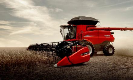 Case IH apresenta colheitadeira com sistema inteligente de regulagem automática