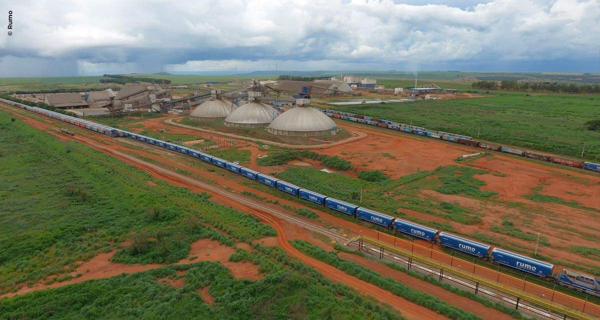 Nova operação de trem com 120 vagões da Rumo marca o início da safra plena de soja em Mato Grosso