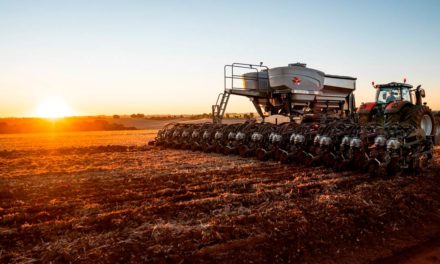 Massey Ferguson apresenta máquinas inteligentes e serviços digitais no Show Rural Digital Coopavel