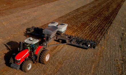 Trabalho de campo avalia desempenho de máquinas agrícolas em diferentes práticas de cultivo