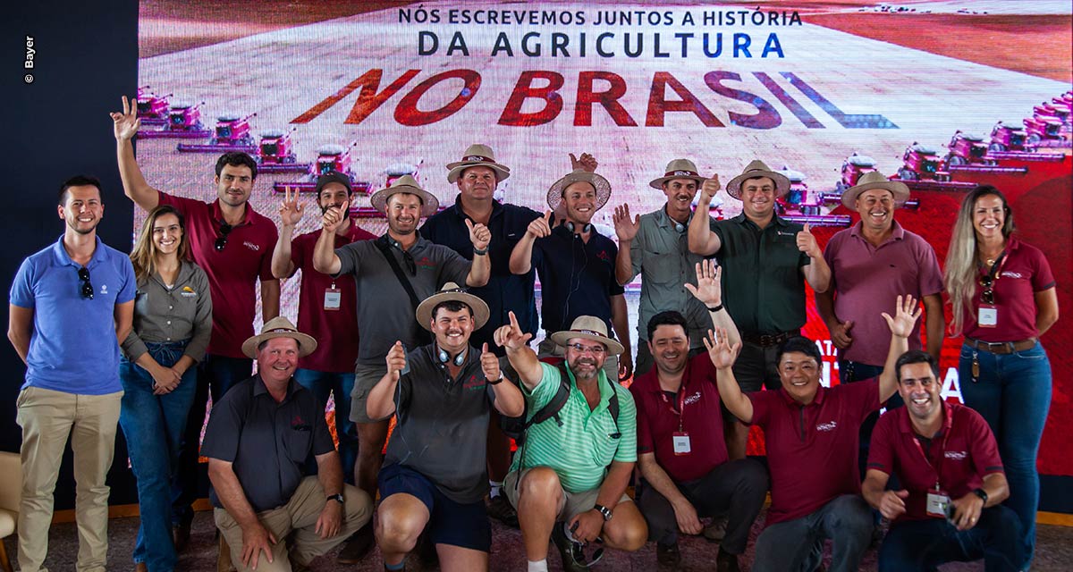 Agricultores sul-africanos trocam experiências sobre plantio de soja com produtores brasileiros