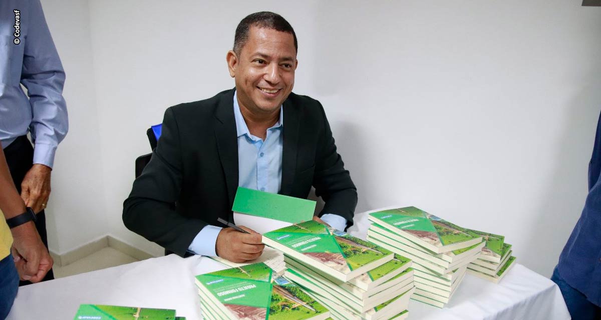 Livro revela impactos de projeto de irrigação da Codevasf em região do semiárido baiano