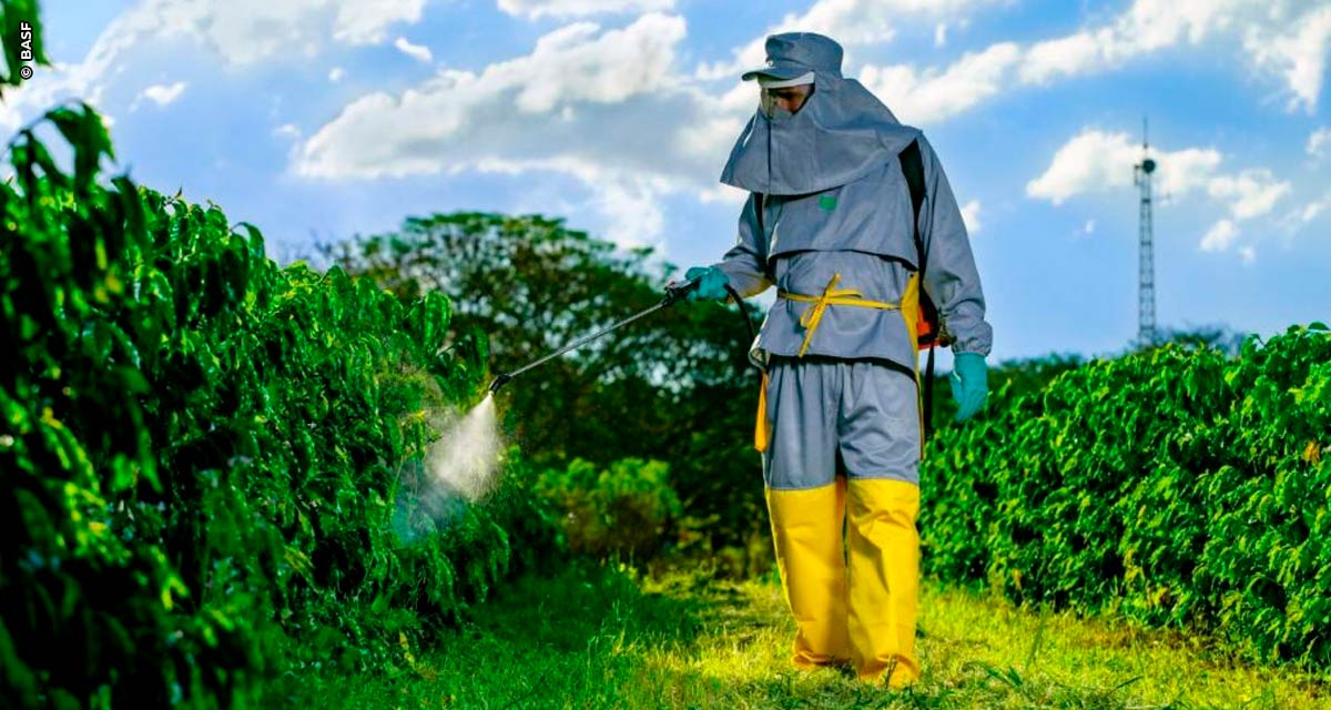 Abertas as inscrições para o curso “Habilitação de Aplicadores de Defensivos Agrícolas”, do programa Aplicador Legal