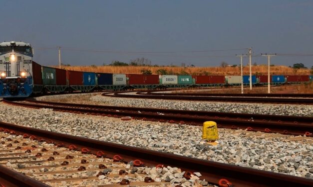 Brado e Rumo fazem a primeira viagem de contêineres da Ferrovia Norte-Sul