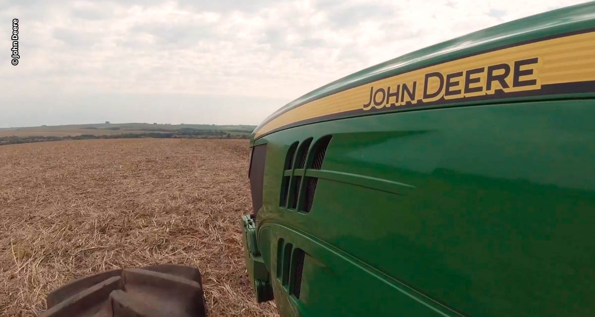 John Deere desenvolve motor a etanol para mercado agrícola