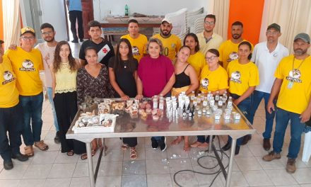 Apicultores capacitados para produzir cosméticos à base de mel, própolis e cera de abelha ganham nova fonte de renda