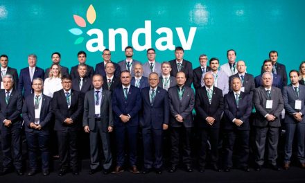 ANDAV oficializa novo conselho diretor em cerimônia com autoridades em Brasília