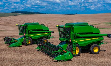 Colheitadeira S400 da John Deere reduz em até 37% a perda de grãos