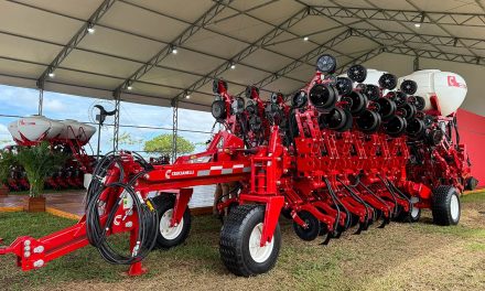 Argentina Crucianelli estreia na Agrishow com plantadeiras autotransportáveis e robustas