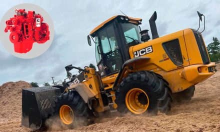 Motor Cummins QSB 6.7 equipa nova carregadeira JCB voltada ao agronegócio