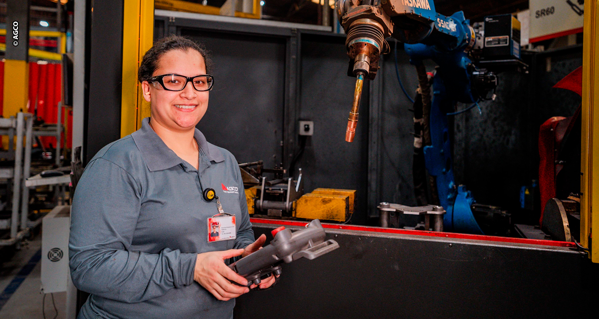 Mulheres na linha de frente da inovação: colaboradora da AGCO é destaque na soldagem robotizada