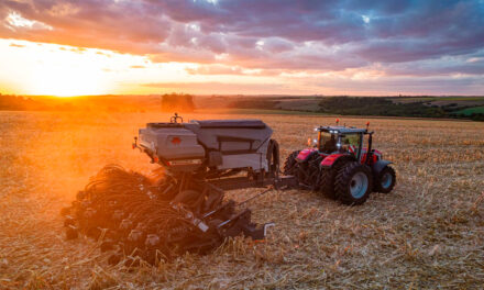 Massey Ferguson apresenta inovações para o campo na Coopercitrus Expo 2025