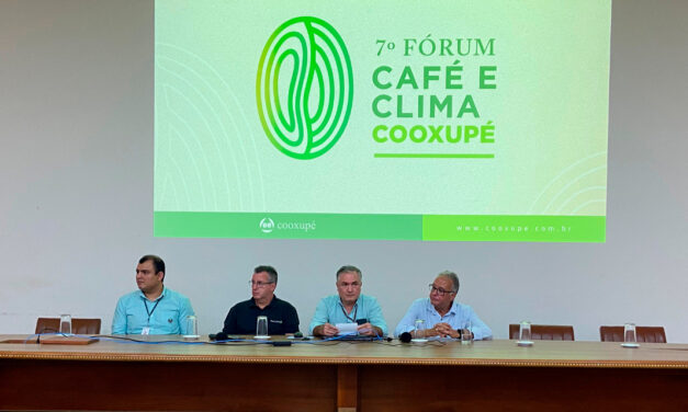 Safra de café apresenta menor rendimento em 2025 e novos desafios em 2026, aponta Fórum Técnico da Cooxupé