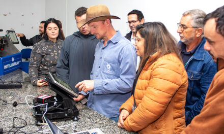 New Holland desenvolve aulas de agricultura digital para colégios agrícolas do PR