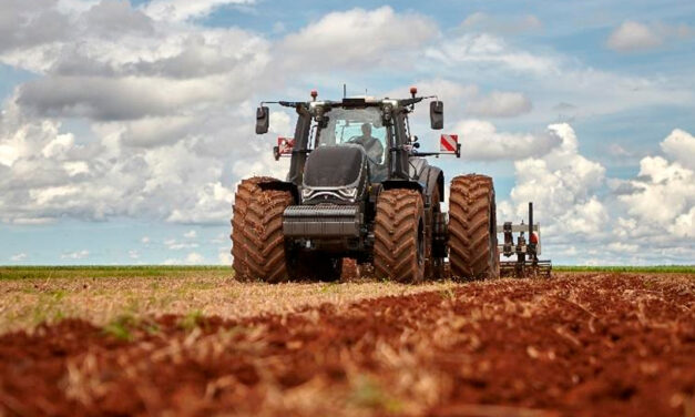Valtra aponta eficiência do trator e proteção do solo como principais redutores de custo para a Safra 2026