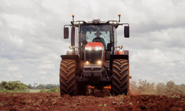 Massey Ferguson apresenta na Agrishow 2026 tratores focados na redução de custos para o setor canavieiro