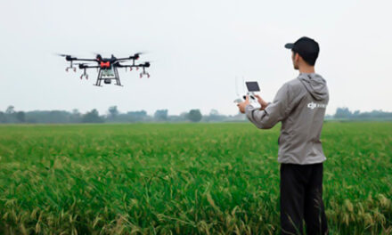 Uso de drone avança, redefine eficiência no campo, mas precisa de apoio estratégico de adjuvante
