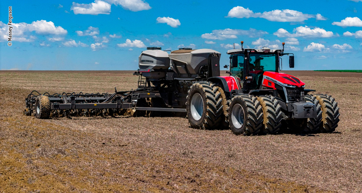 Massey Ferguson destaca portfólio tecnológico para médias e grandes operações na Bahia Farm Show